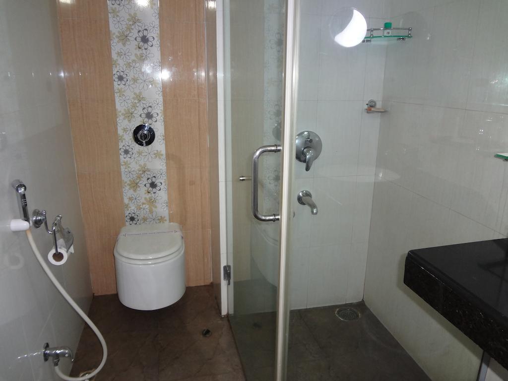 Hotel Budhil Park ヴィシャーカパトナム 部屋 写真
