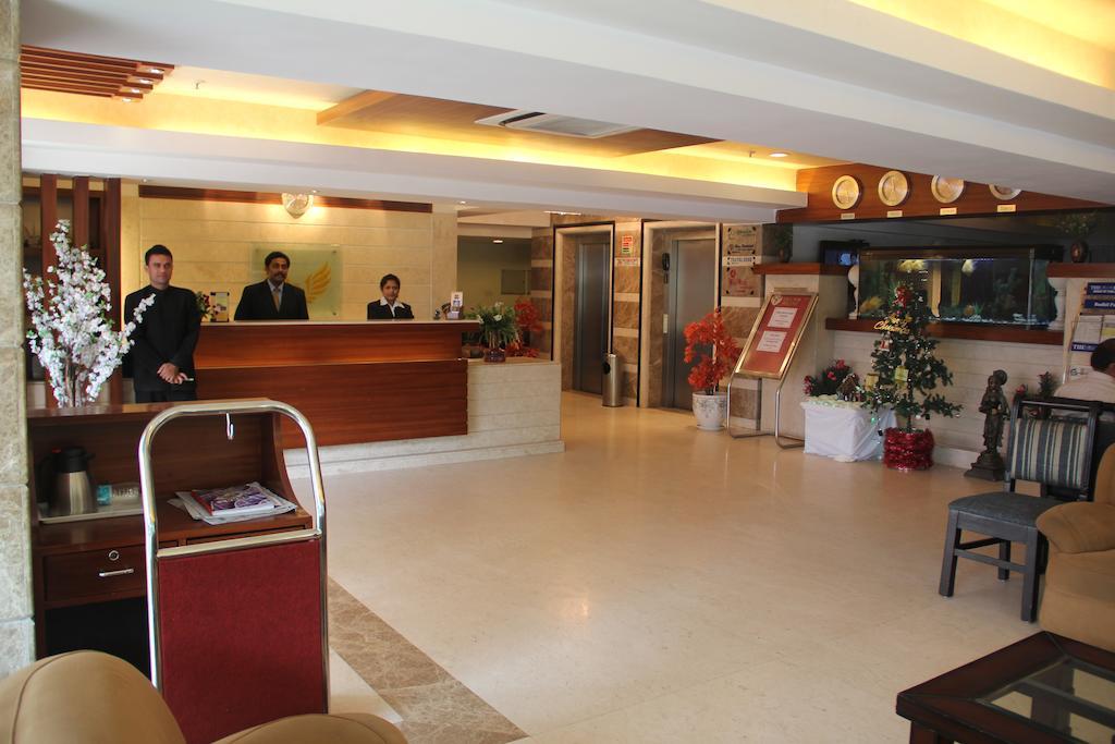 Hotel Budhil Park ヴィシャーカパトナム エクステリア 写真