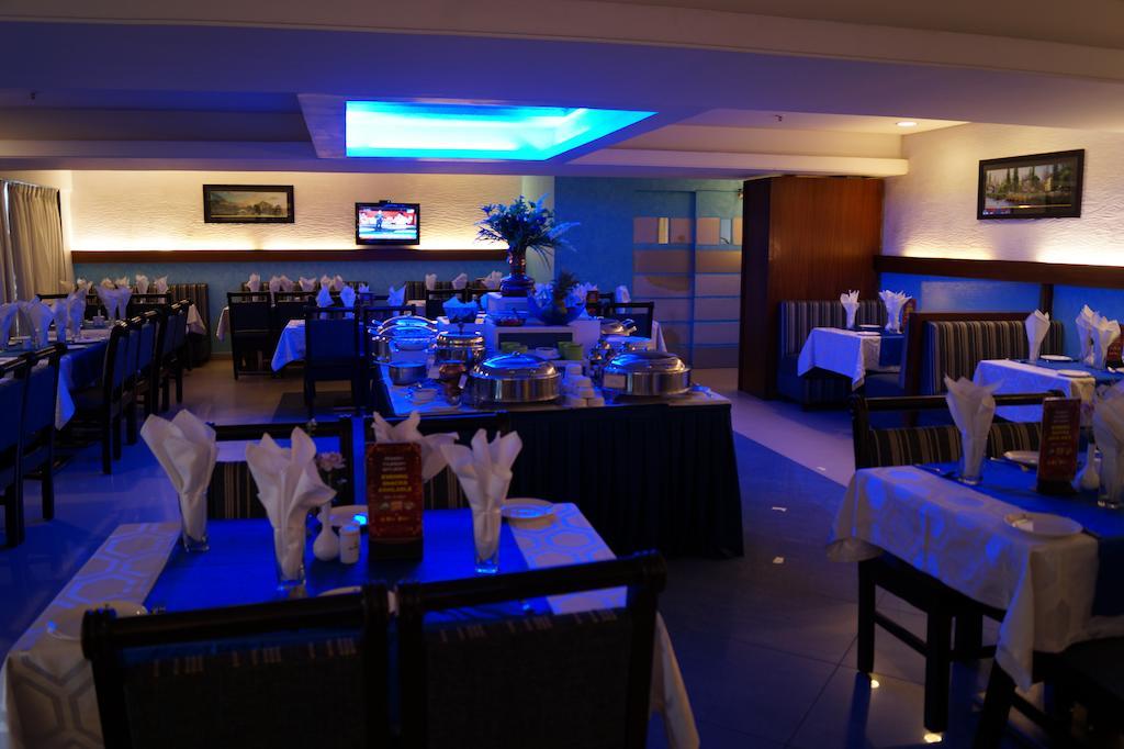 Hotel Budhil Park ヴィシャーカパトナム エクステリア 写真